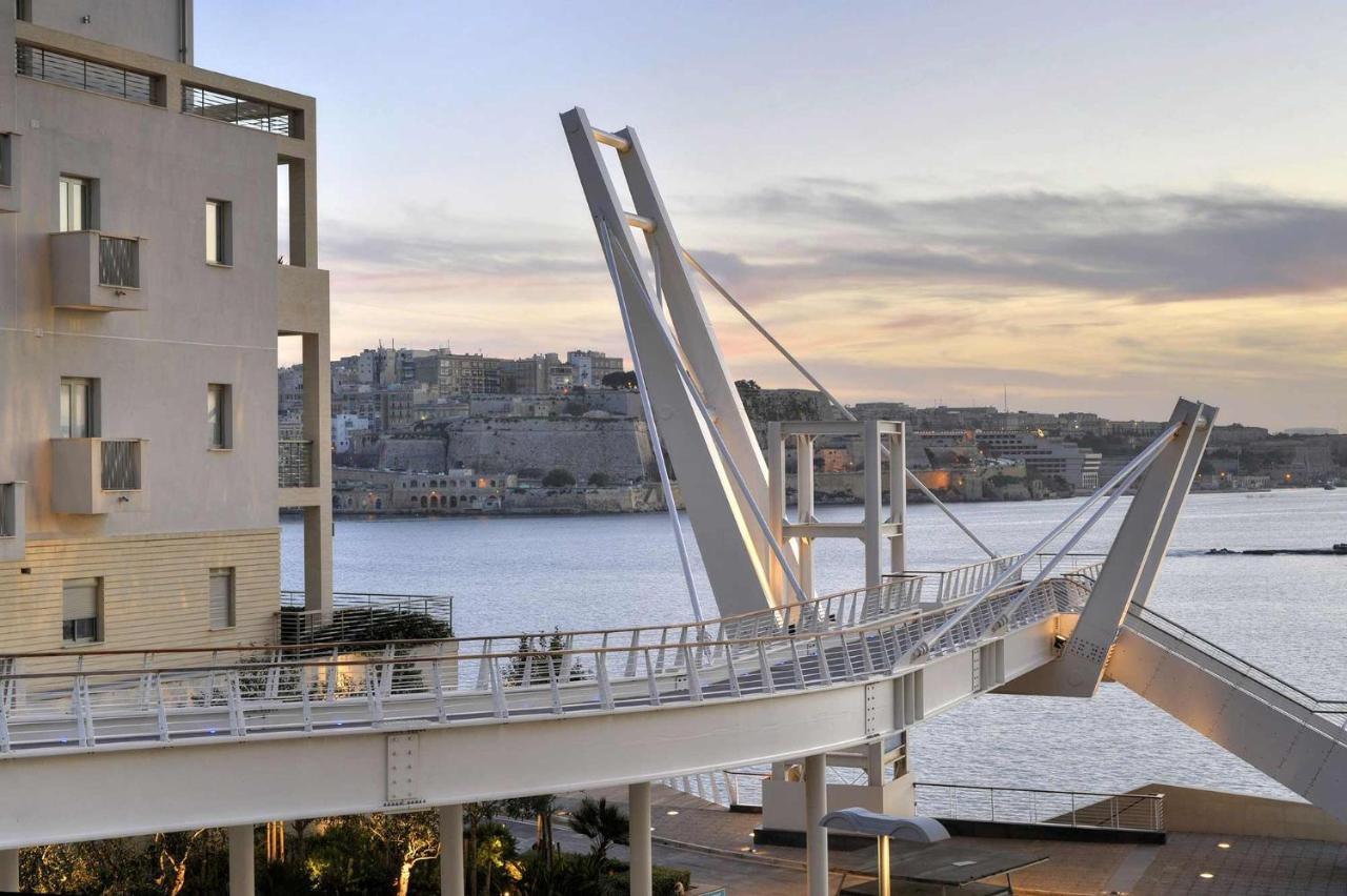 Ferienwohnung Picturesque Sliema Pad Steps From The Seafront Exterior foto